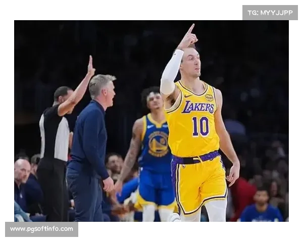 雷迪克利挺肯纳德：鼓励他多出手，湖人新援三分命中率联盟第一